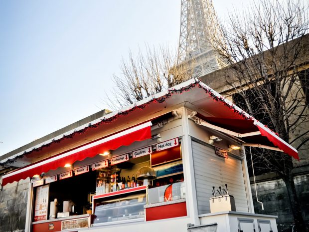Hedimag Kiosque Moderne Tour Eiffel Paris (1)