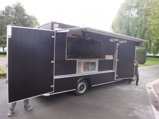 Mother Burger, le clan des streetfood lovers