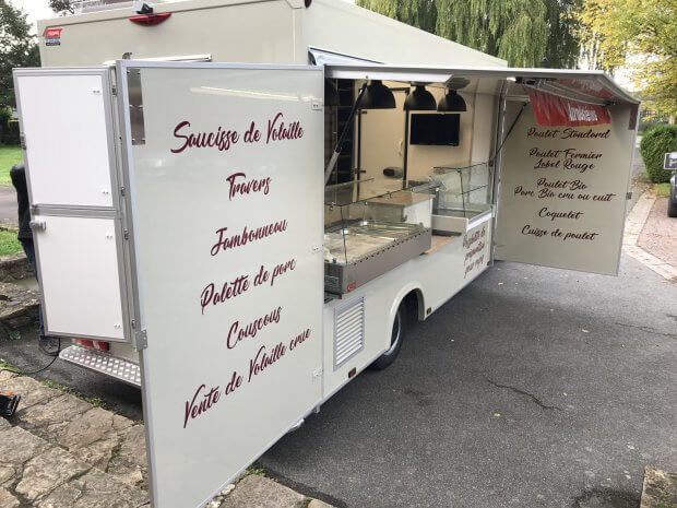 Camion rôtisserie traiteur Aux Poulets Stéphanois