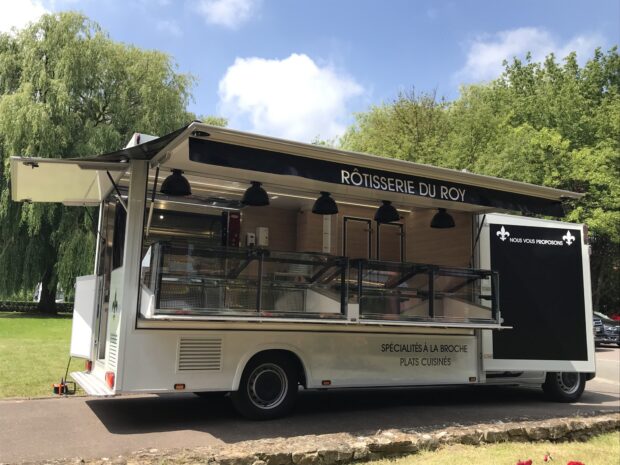 Camion traiteur sur mesure : l’histoire de la Rôtisserie du Roy