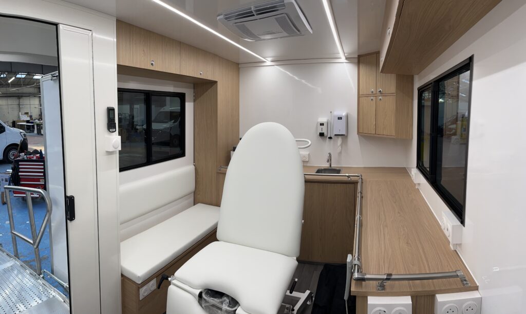 camion santé médecine médicobus hocoia hedimag